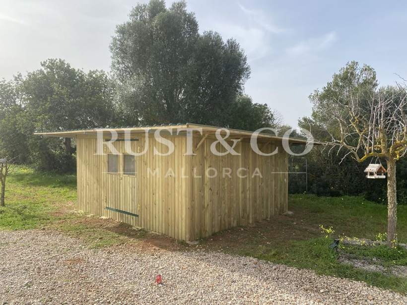 Casetas y casas de madera en Mallorca – trabajo de RUST & CO