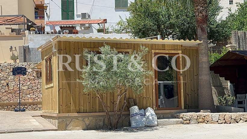 Casetas y casas de madera en Mallorca – trabajo de RUST & CO