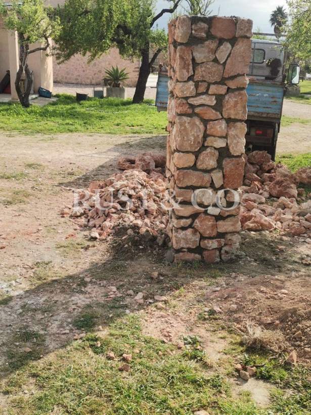 Muros y pilares de piedra en Mallorca – trabajo de RUST & CO