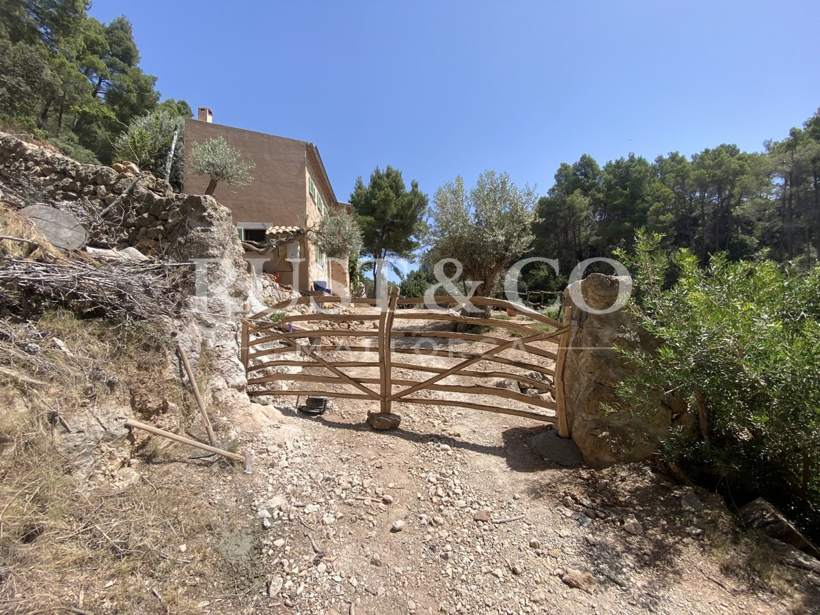Puertas de finca en Mallorca – trabajo de RUST & CO